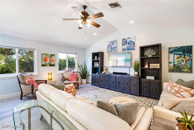 20520 Pine Tree LN, Estero, FL 33928