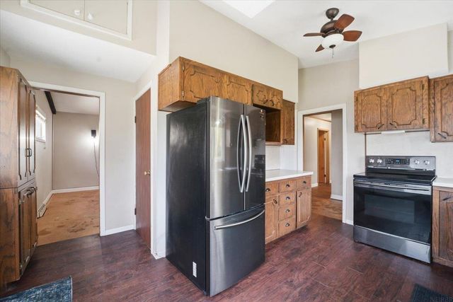 3137 Hammond Avenue, Waterloo, IA 50702