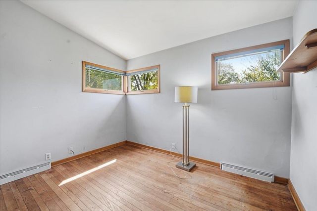 3137 Hammond Avenue, Waterloo, IA 50702