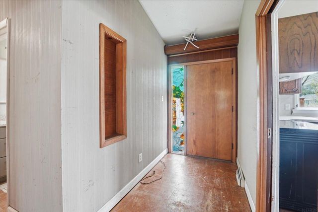 3137 Hammond Avenue, Waterloo, IA 50702