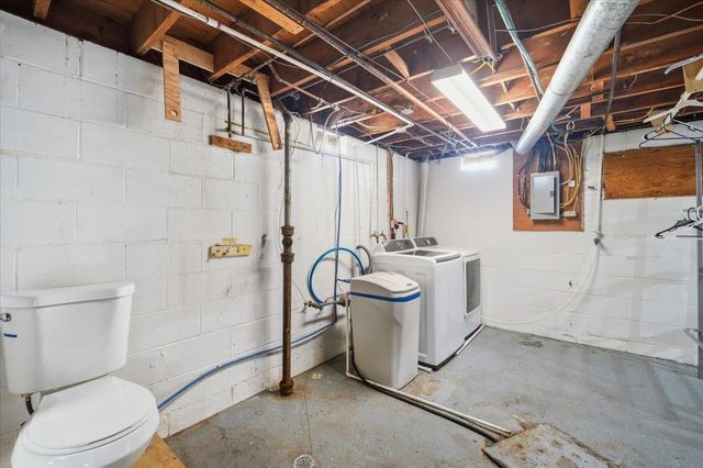 3137 Hammond Avenue, Waterloo, IA 50702