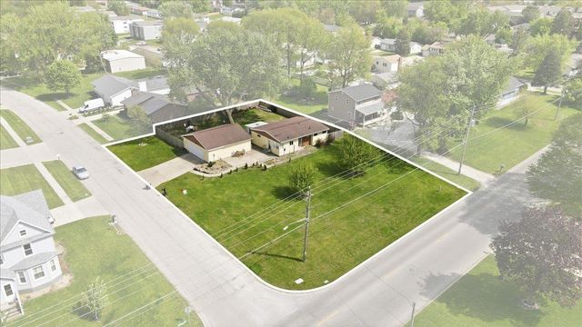 3137 Hammond Avenue, Waterloo, IA 50702