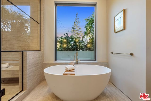 14647 Morrison Street, Sherman Oaks, CA 91403