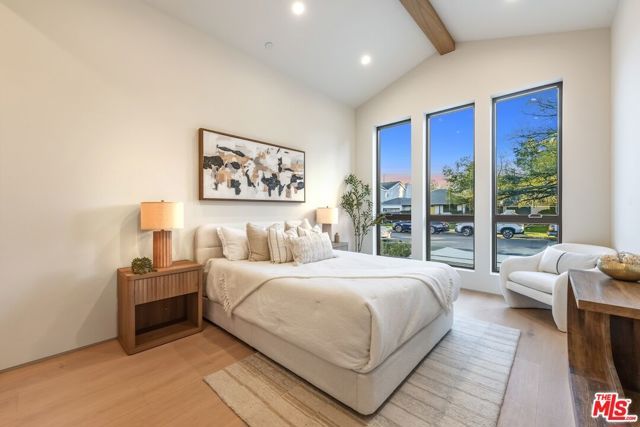 14647 Morrison Street, Sherman Oaks, CA 91403