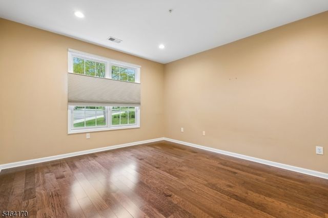 17 Lara Pl, Warren Twp., NJ 07059