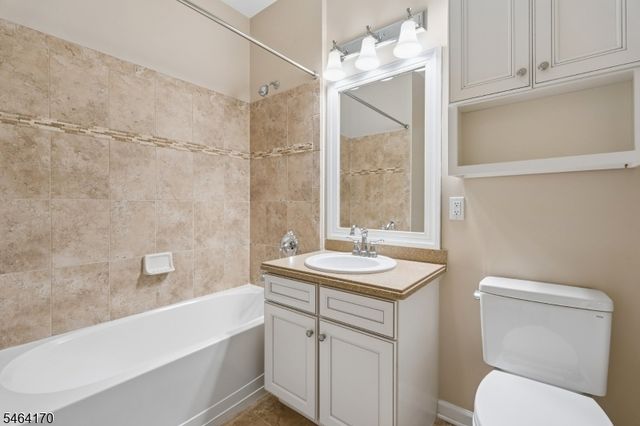 17 Lara Pl, Warren Twp., NJ 07059