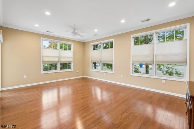 17 Lara Pl, Warren Twp., NJ 07059