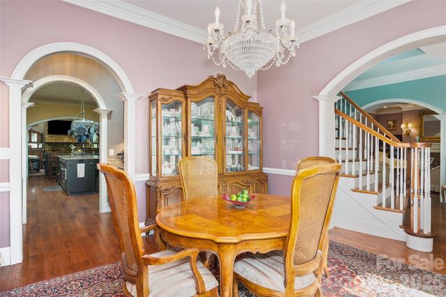 598 Old Toll Road, Asheville, NC 28804