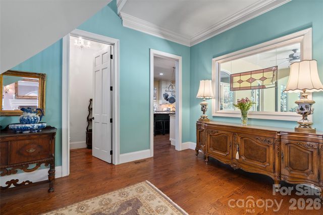 598 Old Toll Road, Asheville, NC 28804