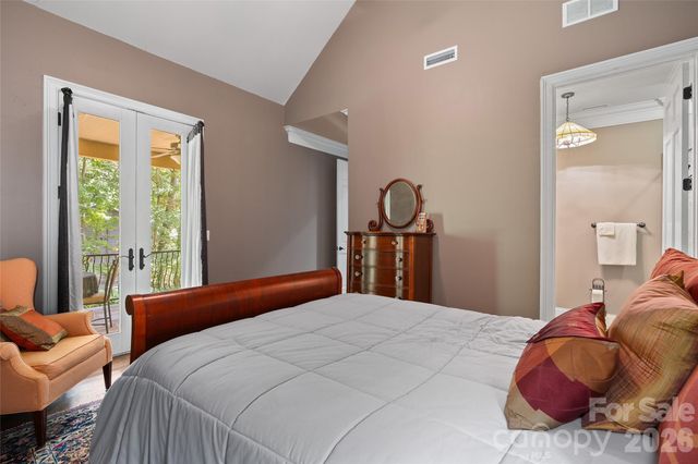 598 Old Toll Road, Asheville, NC 28804