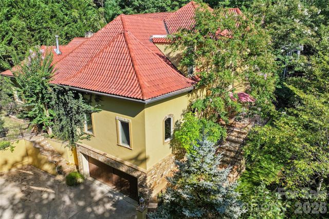 598 Old Toll Road, Asheville, NC 28804