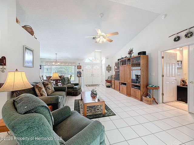 4221 Neff Lake Road, Brooksville, FL 34601