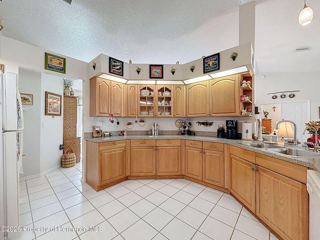 4221 Neff Lake Road, Brooksville, FL 34601