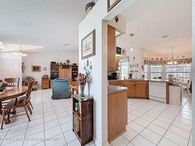 4221 Neff Lake Road, Brooksville, FL 34601