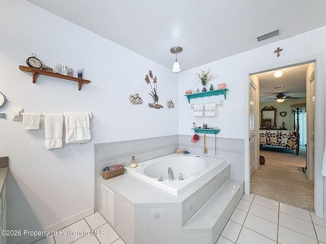 4221 Neff Lake Road, Brooksville, FL 34601