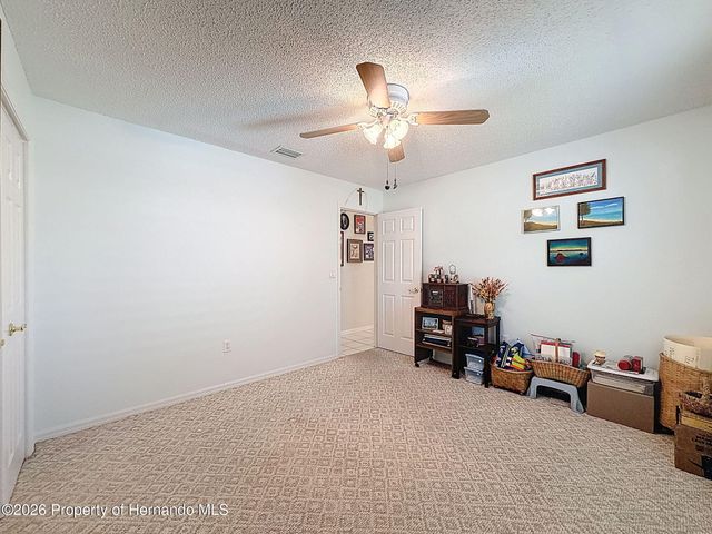 4221 Neff Lake Road, Brooksville, FL 34601