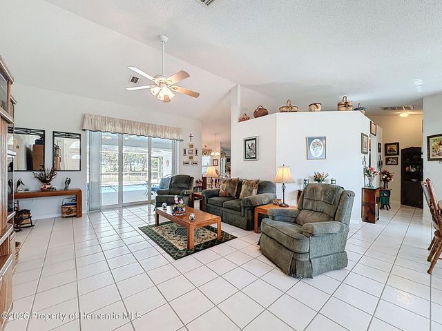 4221 Neff Lake Road, Brooksville, FL 34601