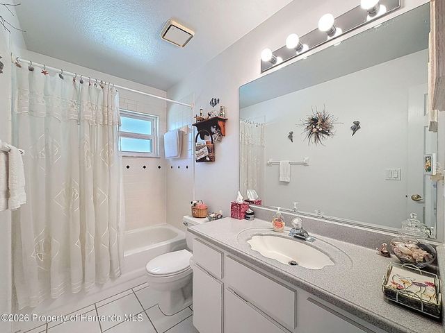 4221 Neff Lake Road, Brooksville, FL 34601