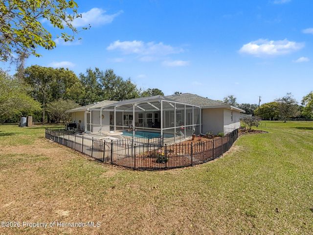 4221 Neff Lake Road, Brooksville, FL 34601