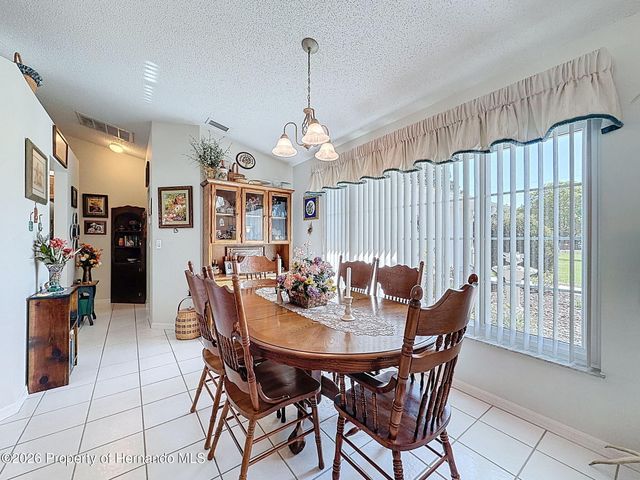 4221 Neff Lake Road, Brooksville, FL 34601