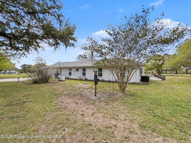 4221 Neff Lake Road, Brooksville, FL 34601