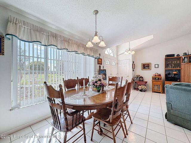 4221 Neff Lake Road, Brooksville, FL 34601