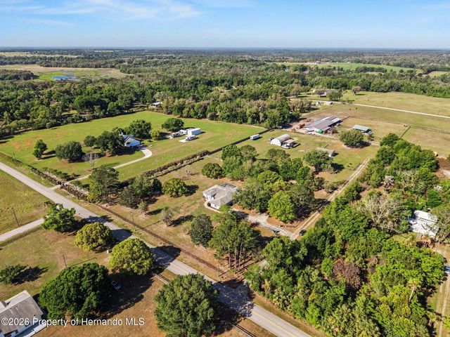 4221 Neff Lake Road, Brooksville, FL 34601