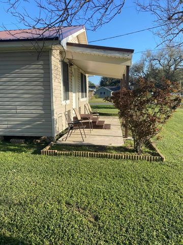 101 Lloyd St, Montegut, LA 70377