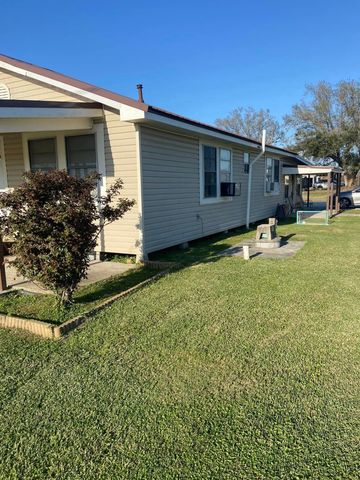101 Lloyd St, Montegut, LA 70377