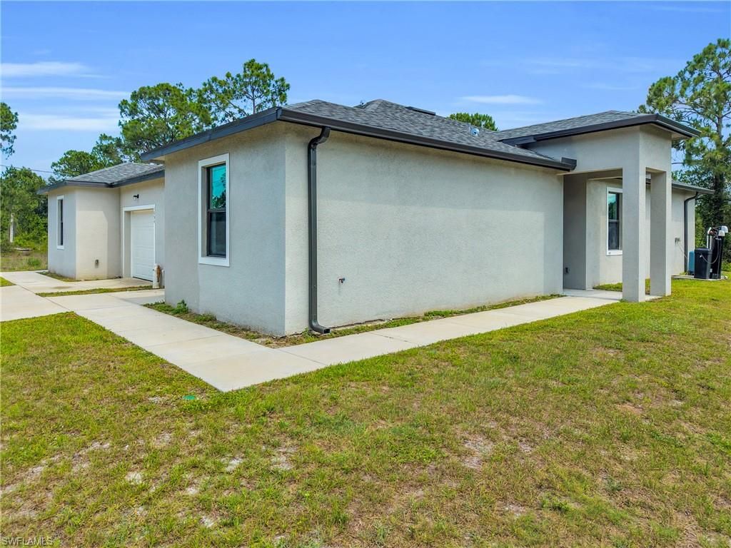 1054 Ainsworth ST E, LEHIGH ACRES, FL 33974 — photo 5