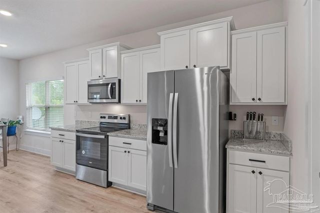 10992 Coues Dr, Pensacola, FL 32526