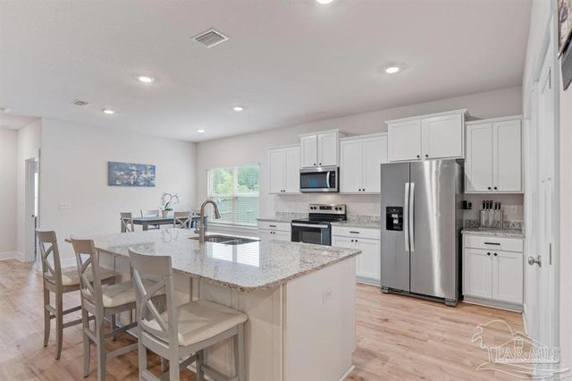 10992 Coues Dr, Pensacola, FL 32526