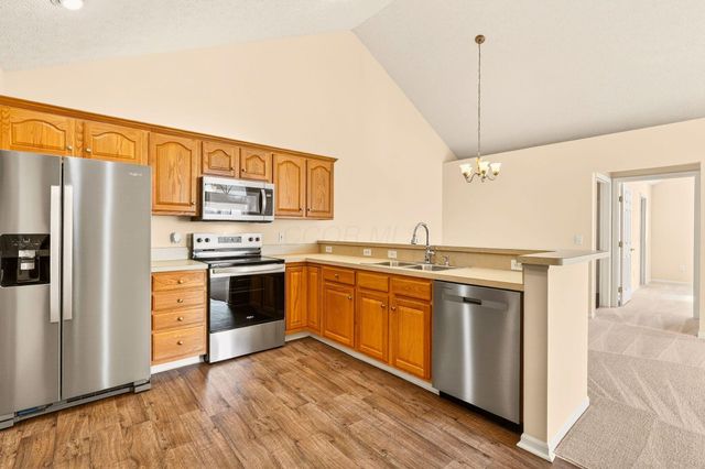 3731 Stoneway Point, Powell, OH 43065