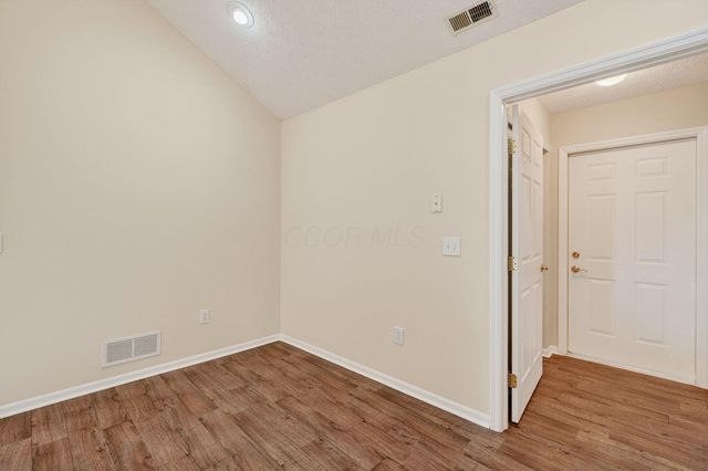 3731 Stoneway Point, Powell, OH 43065