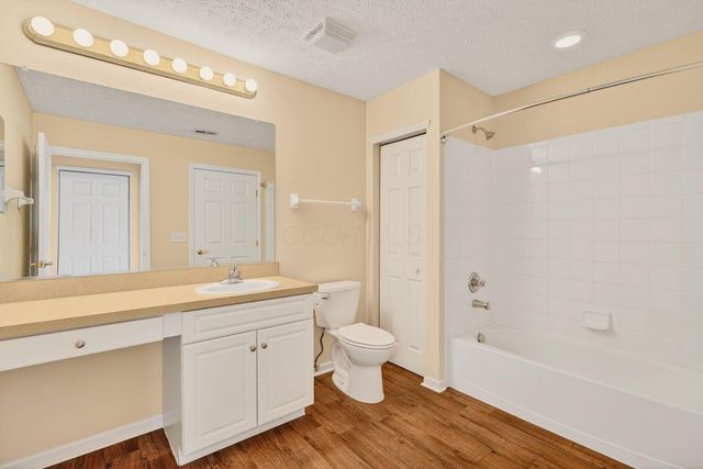 3731 Stoneway Point, Powell, OH 43065