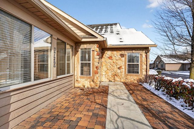 3731 Stoneway Point, Powell, OH 43065