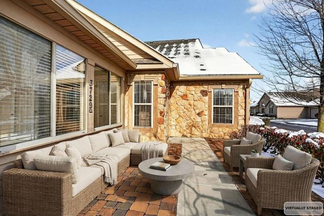 3731 Stoneway Point, Powell, OH 43065