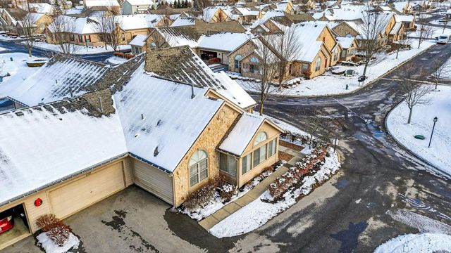 3731 Stoneway Point, Powell, OH 43065