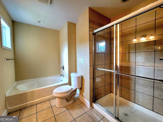 180 Oakland Hills Way, Lawrenceville, GA 30044