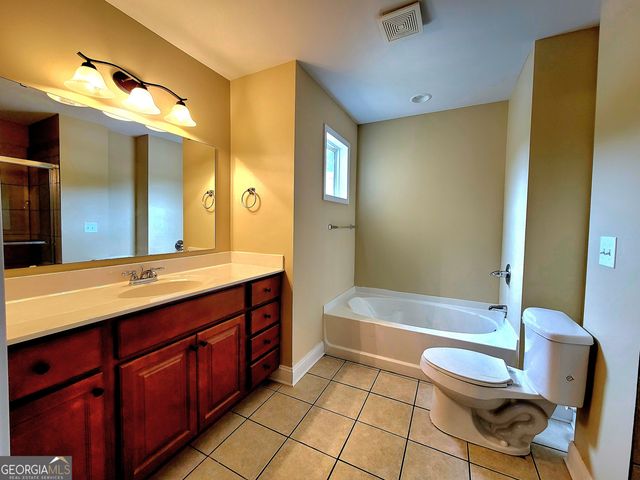 180 Oakland Hills Way, Lawrenceville, GA 30044
