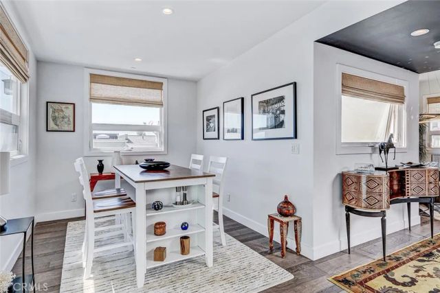 1074 7th, Hermosa Beach, CA 90254