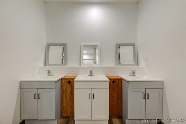 8030 Ridge Way Rd, Georgetown, IN 47122