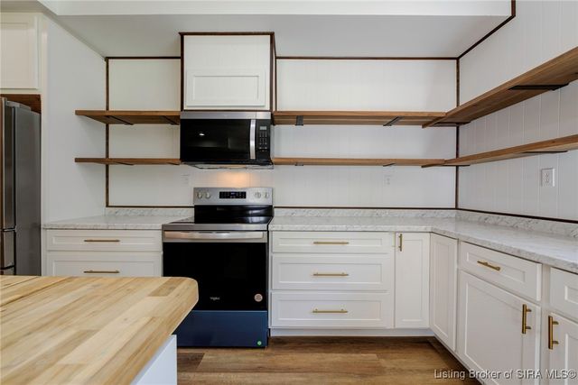 8030 Ridge Way Rd, Georgetown, IN 47122