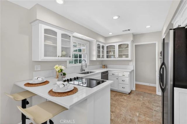 2225 E Grove Avenue, Orange, CA 92867