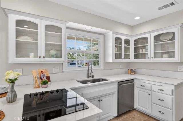 2225 E Grove Avenue, Orange, CA 92867