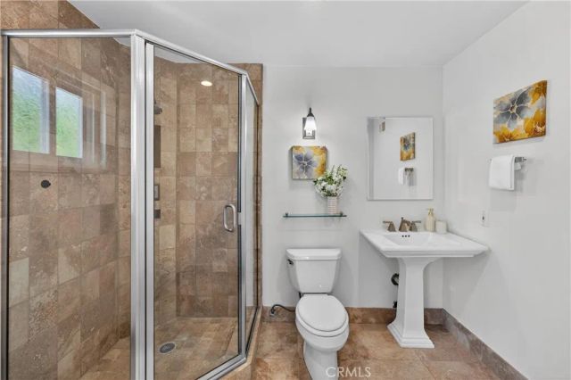 2225 E Grove Avenue, Orange, CA 92867