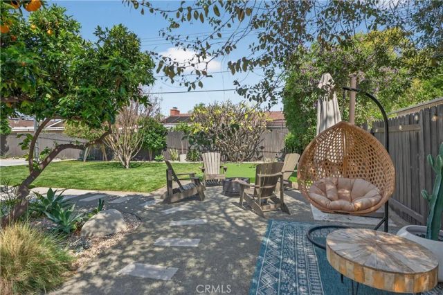 2225 E Grove Avenue, Orange, CA 92867