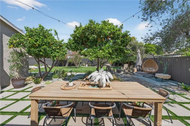 2225 E Grove Avenue, Orange, CA 92867