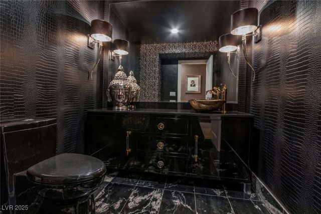 2030 Mohigan Way, Las Vegas, NV 89169