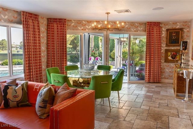 2030 Mohigan Way, Las Vegas, NV 89169